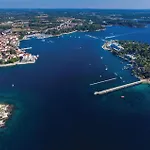 Stunning In With Wifi Appartement Poreč